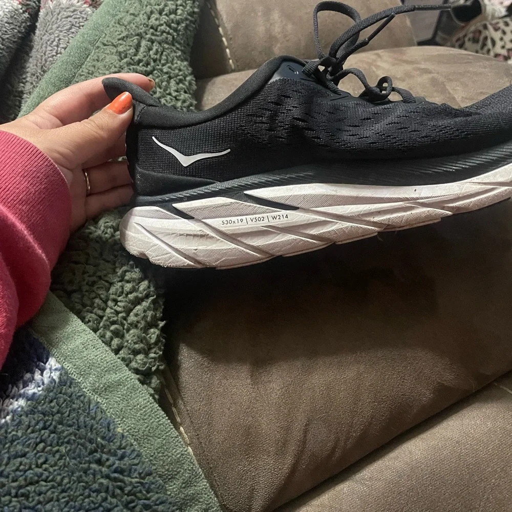 Women’s Hoka Bondi - Picture 4 of 5